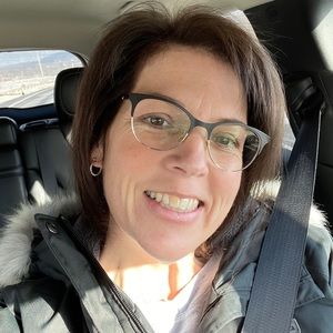 Meet your Posher, Julie